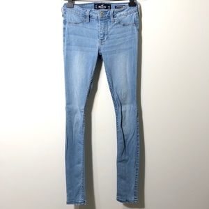 HOLLISTER light washed, low rise jeggings